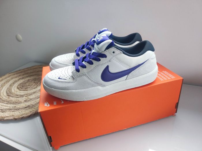 Baskets Nike SB force 58 Beaucoup d'autres modèles disponibles dans mon dressing 👟

Baskets neuves, jamais portées et authentiques. Achetées chez Nike.
Taille 38,5

Dans sa boîte d'origine sans couvercle.

Envoi rapide en double box. - photo numéro 2