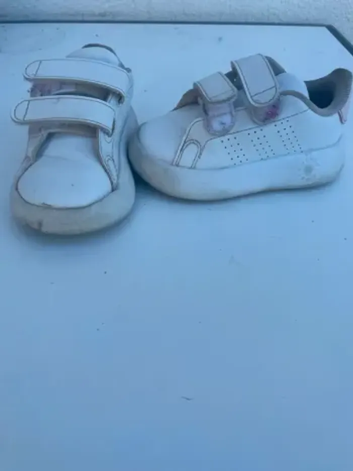 Basket comfy Adidas 23
