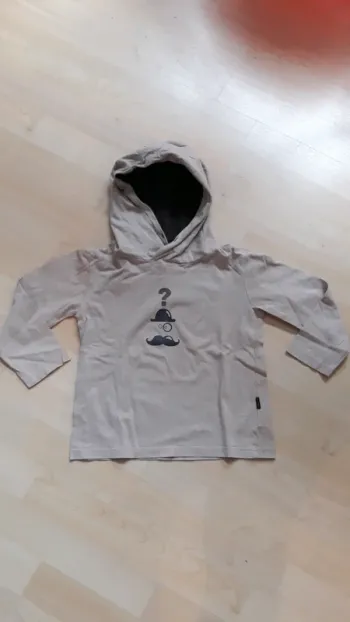 T shirt manche longue à capuche