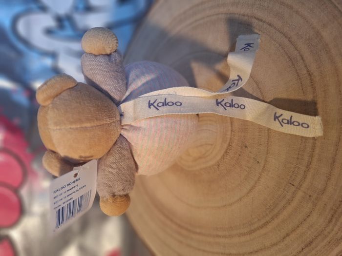 Doudou ourson bébé peluche attache poussette marque Kaloo neuf jamais utilisé - photo numéro 3