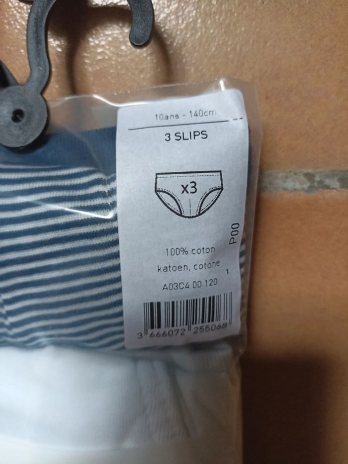 Lot 3 slips petit bateau 10 ans - photo numéro 2