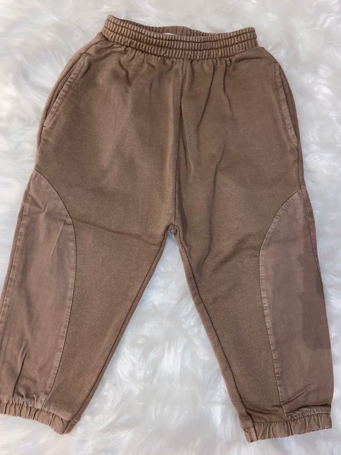 Pantalon Zara