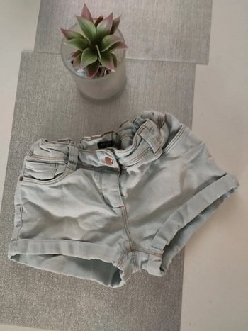 Short en jean taille 10 ans