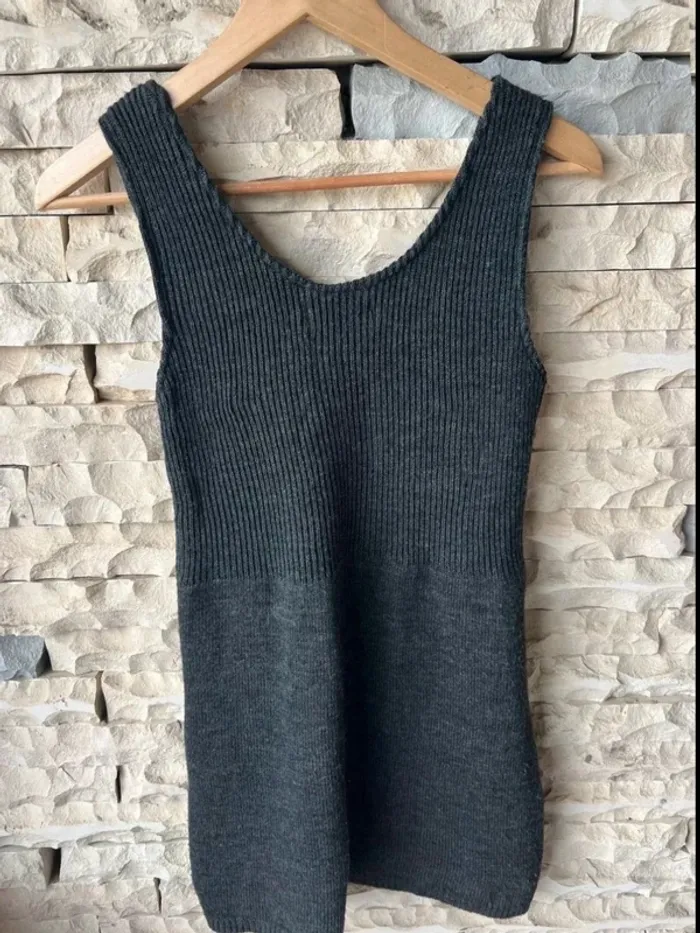 Robe sans manche parfait  printemps avec chemise  dessous - photo numéro 3