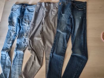Lot pantalon 34