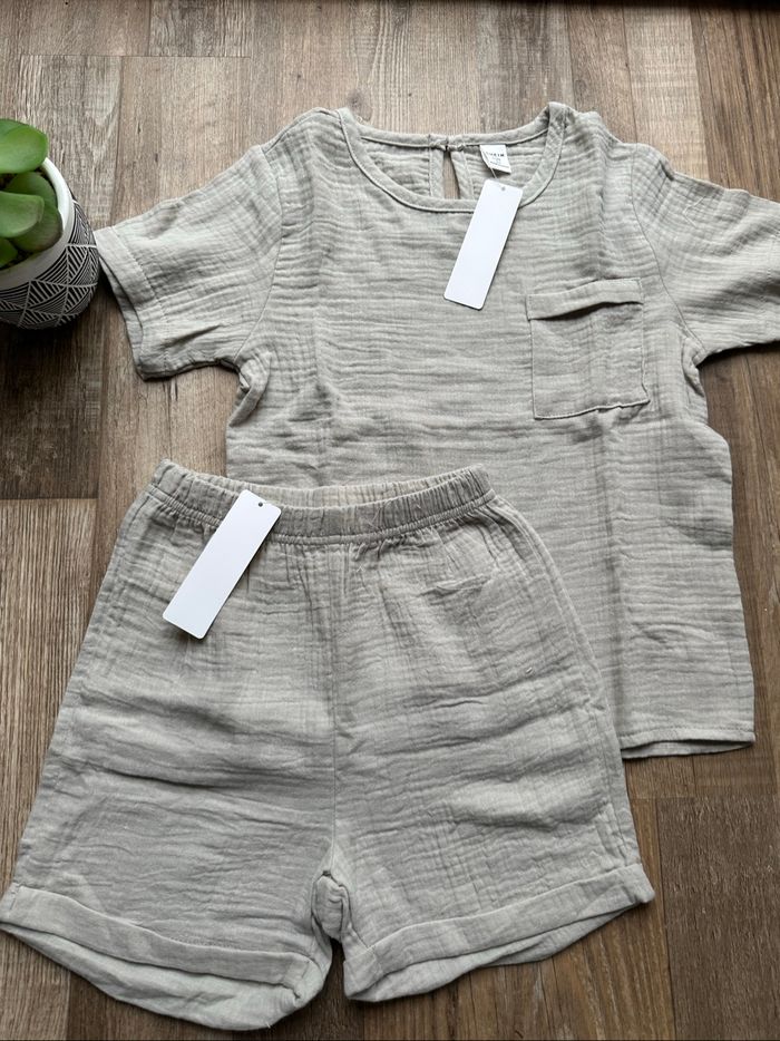 - Ensemble Shein      - 6 ans - Neuf avec étiquette