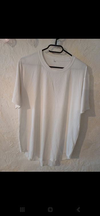 T.shirt homme taille 40