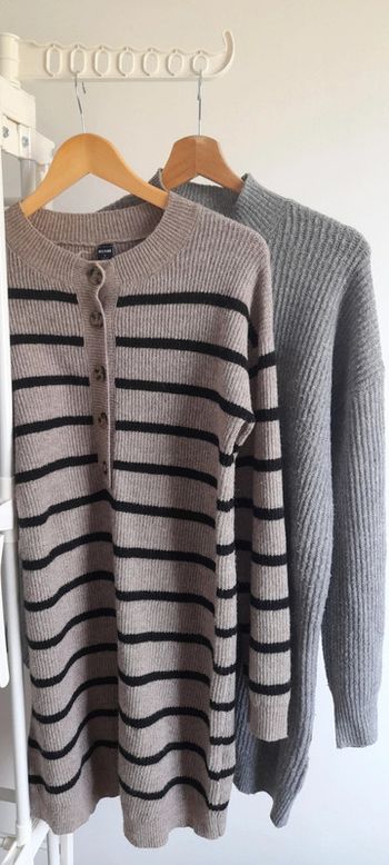 Lot 2 robes