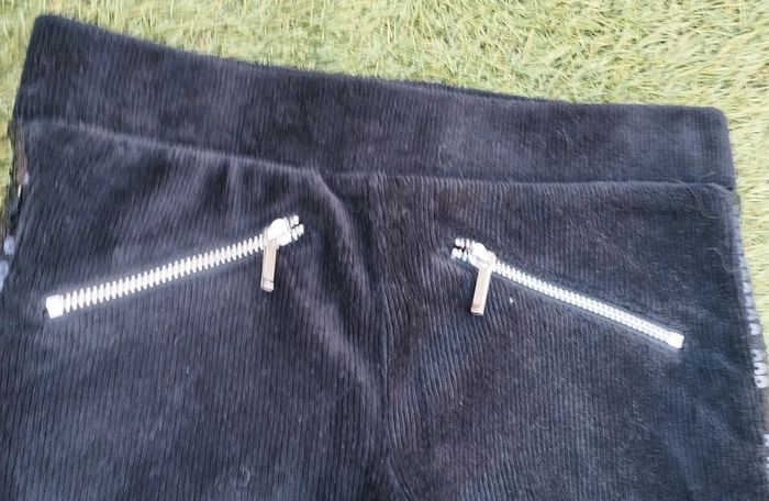 Beau pantalon en fin velours - photo numéro 2
