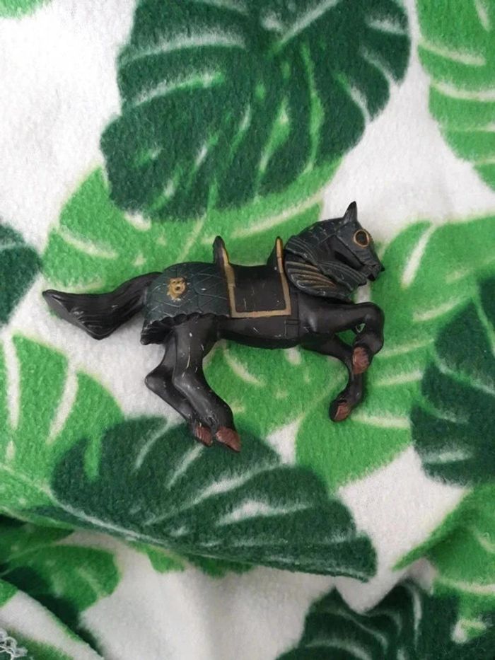 Cheval noir papo