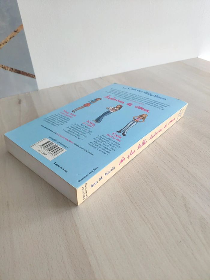 Livre jeunesse club baby sitters nos plus belles histoires de cœur Martin - photo numéro 3