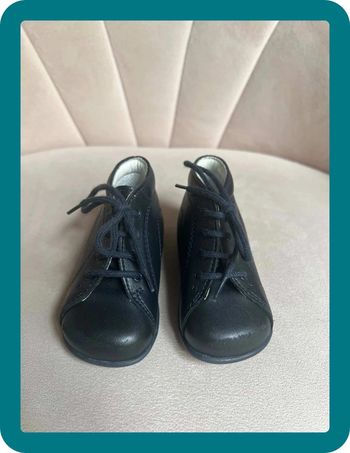 Chaussures cuir et semelles souples 1ers pas taille 19 - Bopy