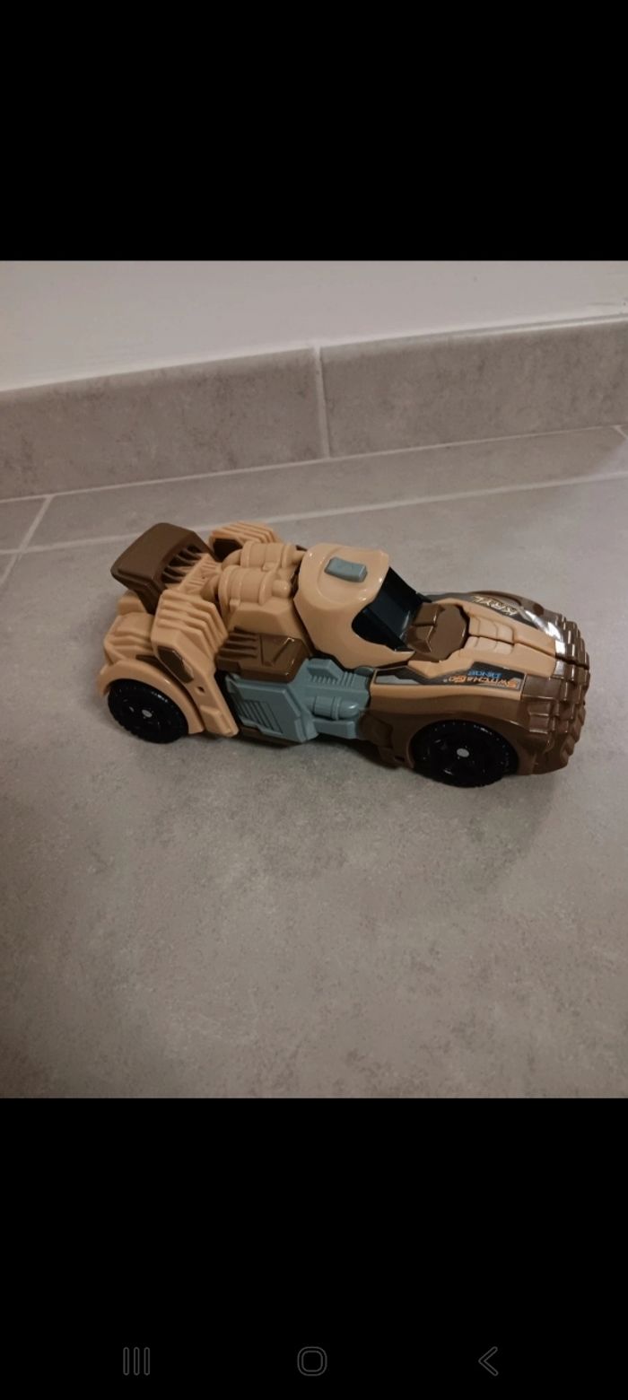 Transformer voiture singe parlant - photo numéro 7