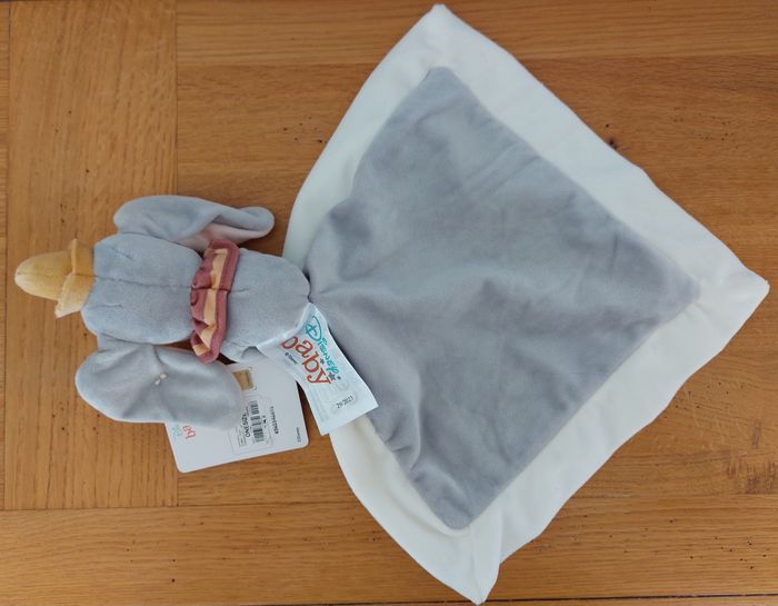 Doudou plat Dumbo éléphant - Disney Baby - photo numéro 7