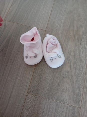 Chaussons fille 15 17 12mois