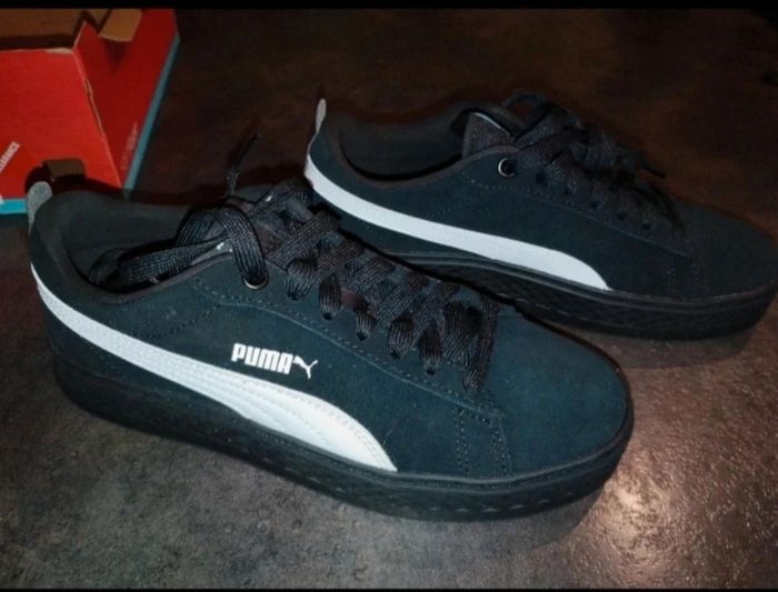 Baskets "Puma" smash noires et blanches neuves - photo numéro 3