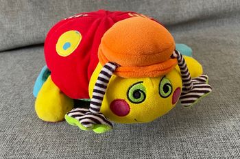 Peluche tortue avec sons au toucher