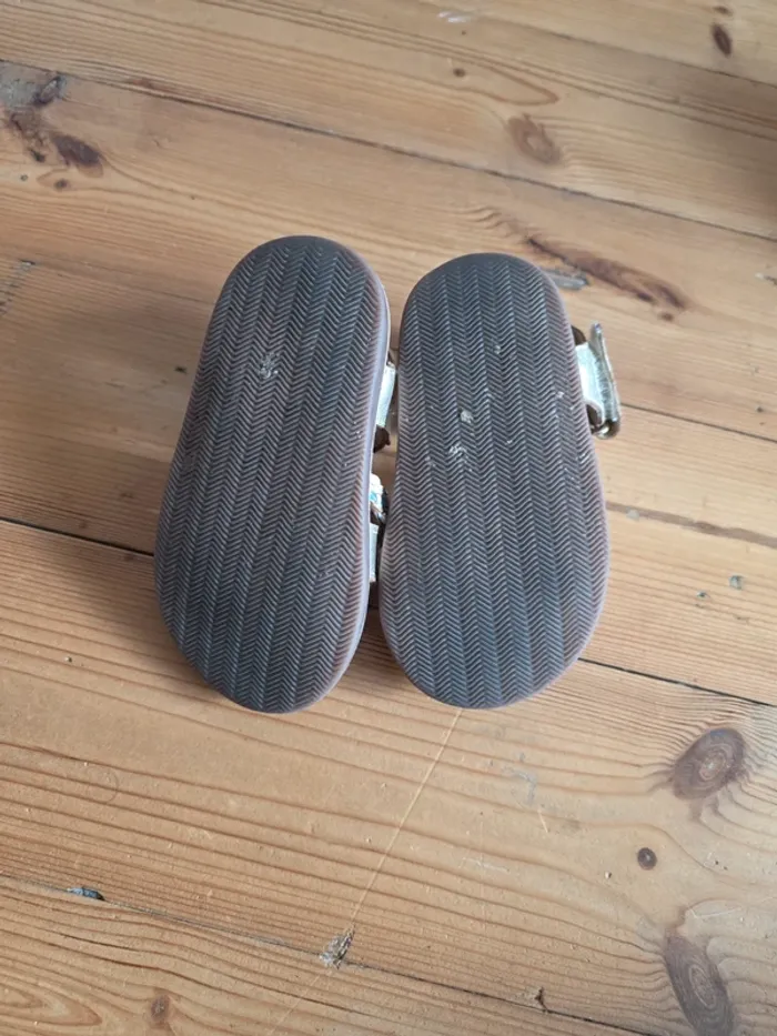 Deux paire de chaussure 21 - photo numéro 6