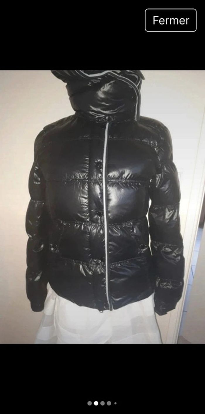Manteau doudoune à capuche
It Hippie taille S (taille grand) - photo numéro 2