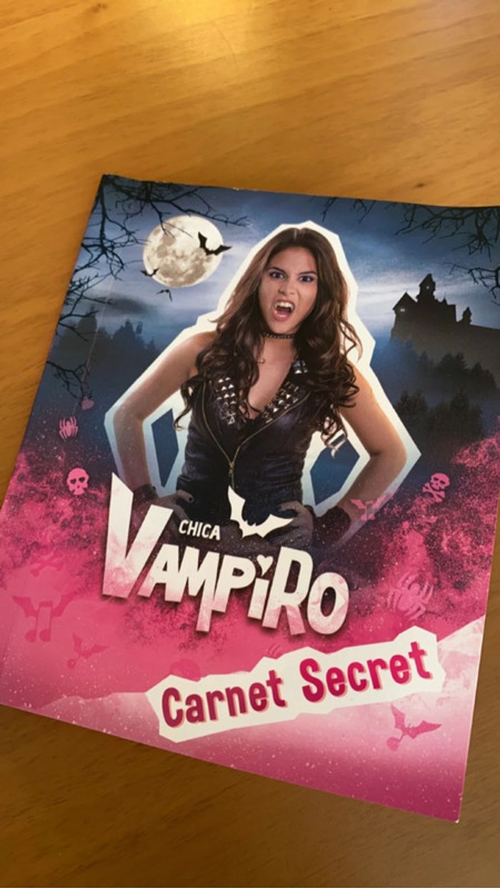 coussin chica vampiro - photo numéro 5