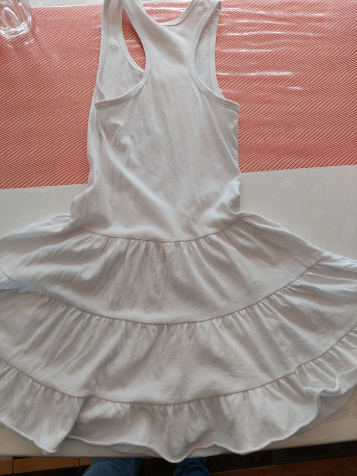 Robe a volant 8ans - photo numéro 2