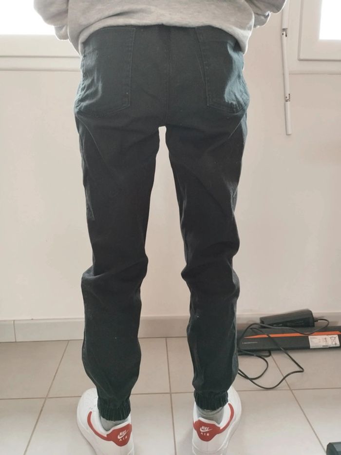 Pantalon style cargo sans poches Jennyfer taille 32 - photo numéro 3