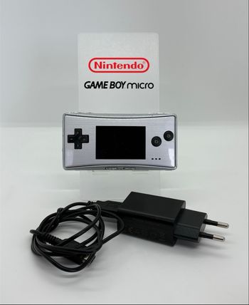 Nintendo Vintage Game Boy Micro + Chargeur (Nintendo 2005 )