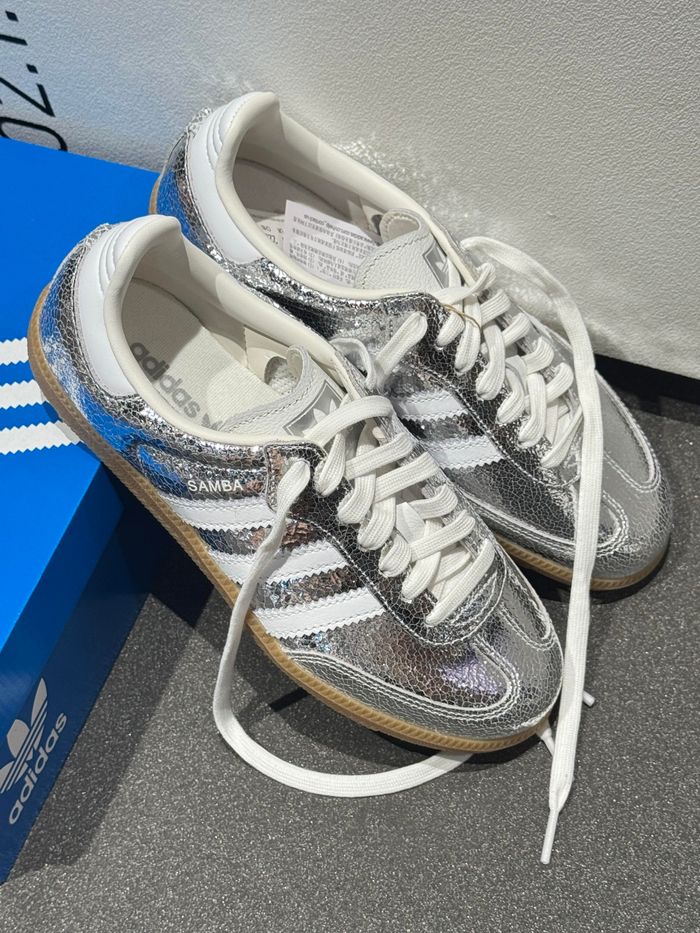 adidas originals SAMBA OG Argenté 40 - photo numéro 3