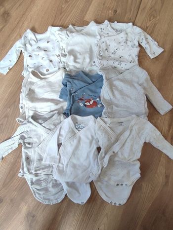 Ensemble de bodies 1 mois