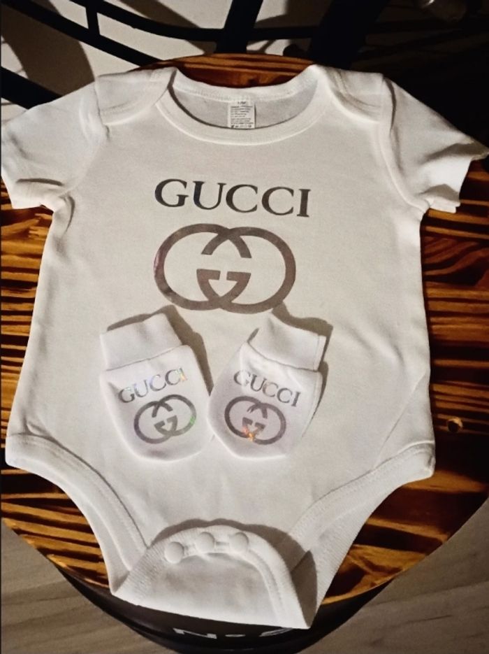 Ensemble bébé body