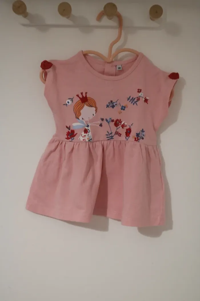 Lot robes été 6 mois - photo numéro 2