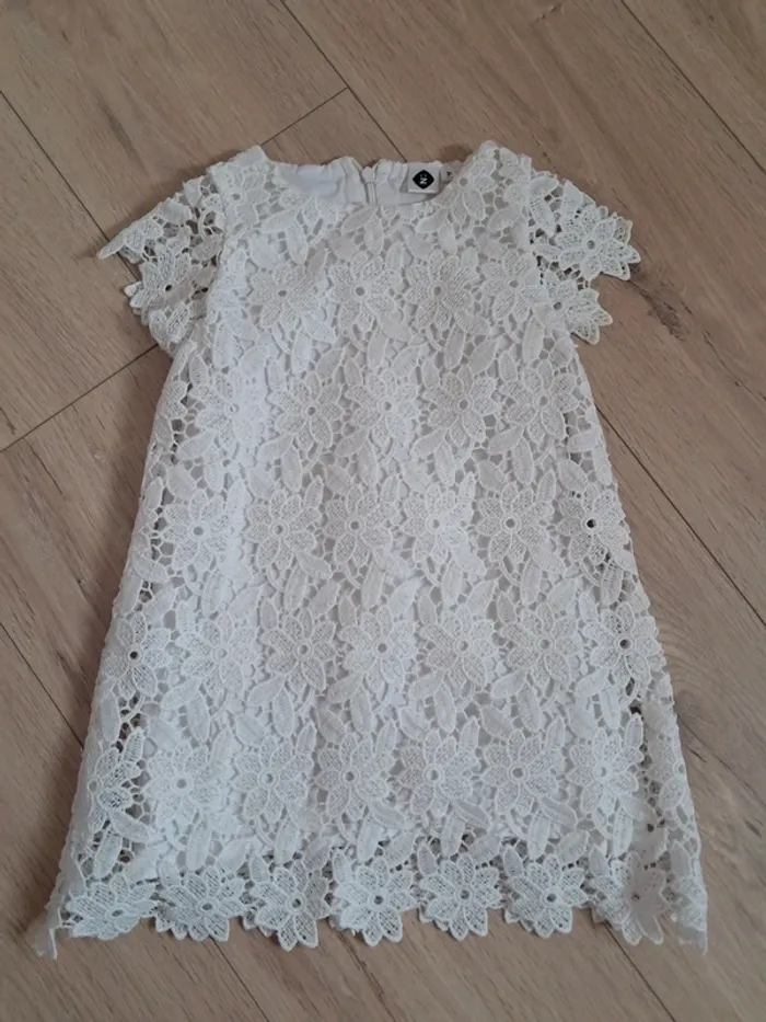 Robe blanche 3 ans