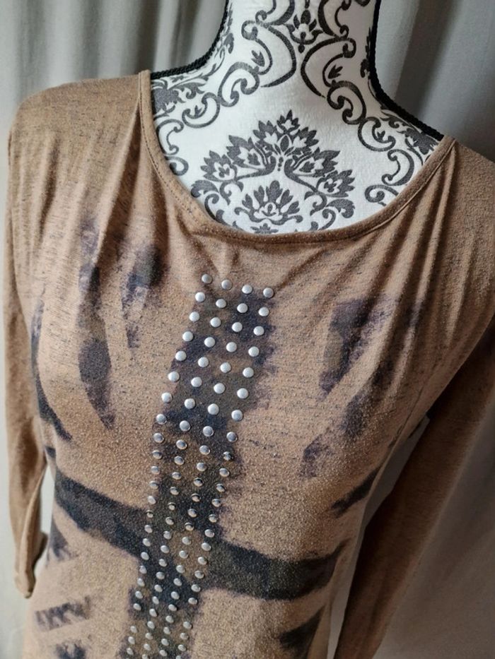 T-shirt taille M - photo numéro 2