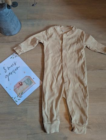 Pyjama léger beige 3 mois