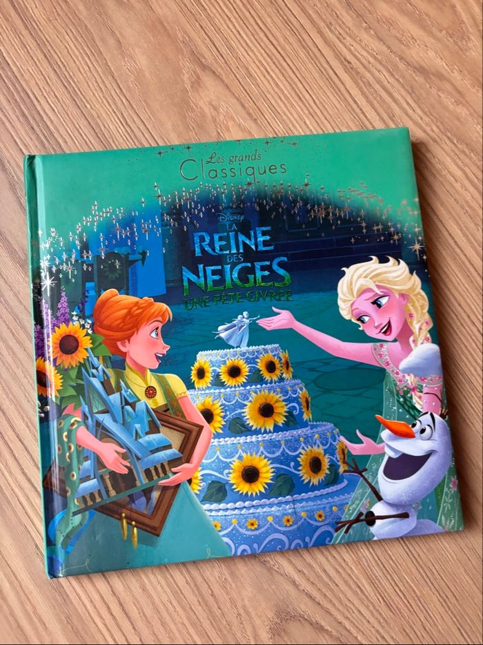 Livre La reine des neiges -Une fête givrée