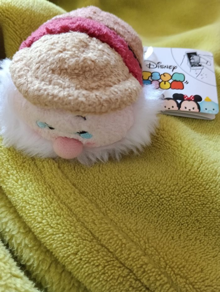 Tsum Tsum Disney Prof Blanche Neige - photo numéro 2