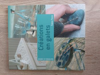 Livre loisirs créatifs Créations en galets éditions Fleurus