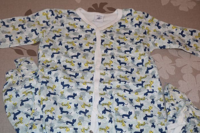 Pyjama une pièce - photo numéro 2