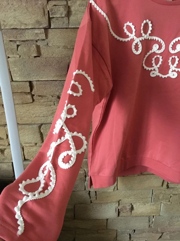 Sweat neuf CHIPIE taille L valeur 55€ - photo numéro 2