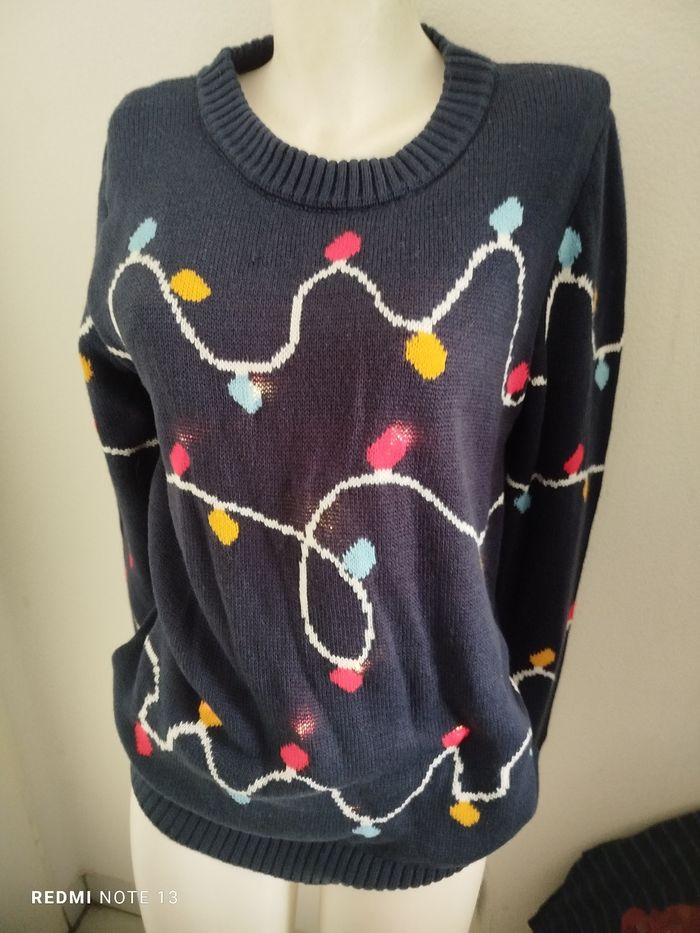 #kytie34Munisexe. Pull lumineux manches longues taille M/L - photo numéro 3