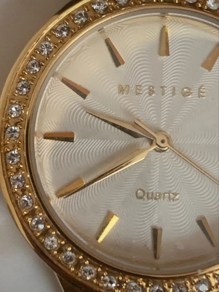 Montre Mestigé style joaillerie - photo numéro 3