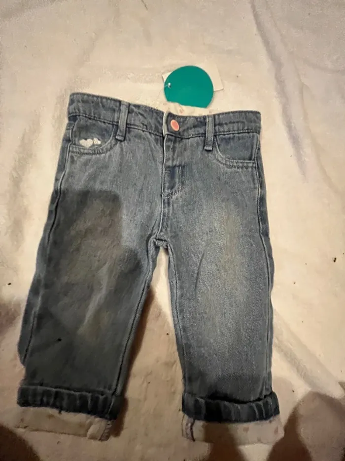 Jean taille 6 mois