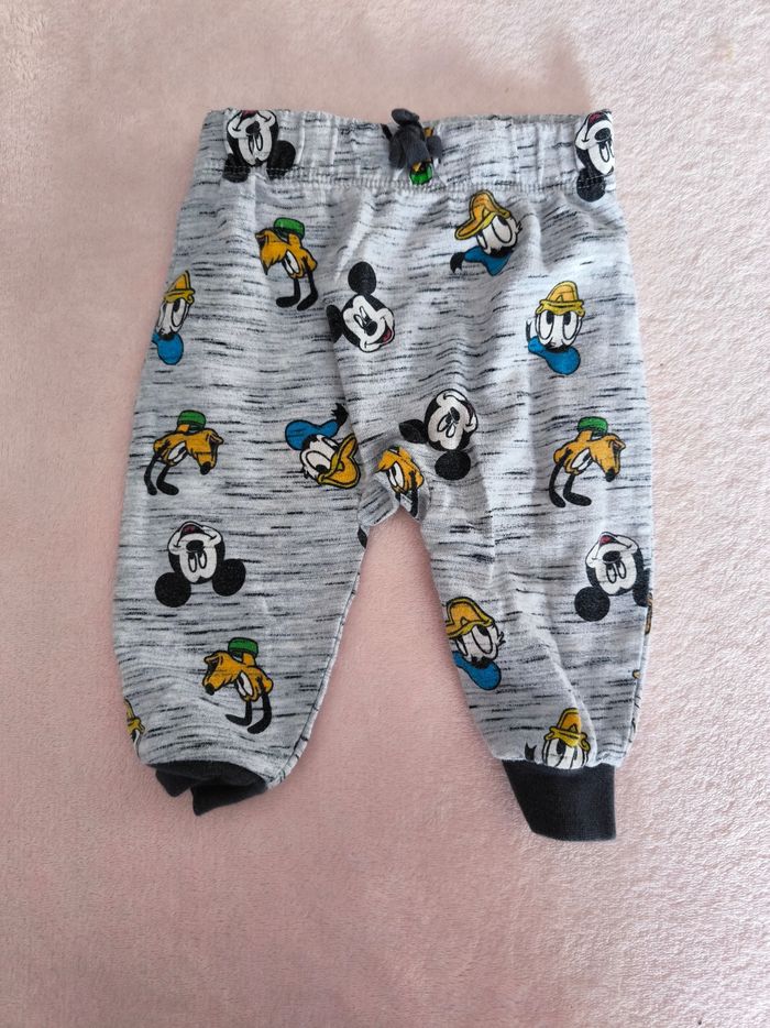 Lot mickey 3 mois - photo numéro 3