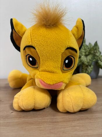 Peluche vintage simba roi lion grelot hasbro Disney 2002