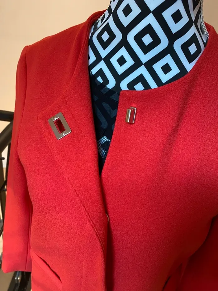 Veste rouge - photo numéro 5