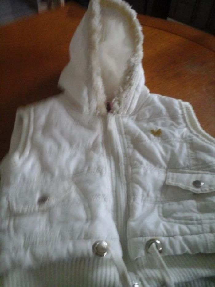 Doudoune beige à capuche 5A