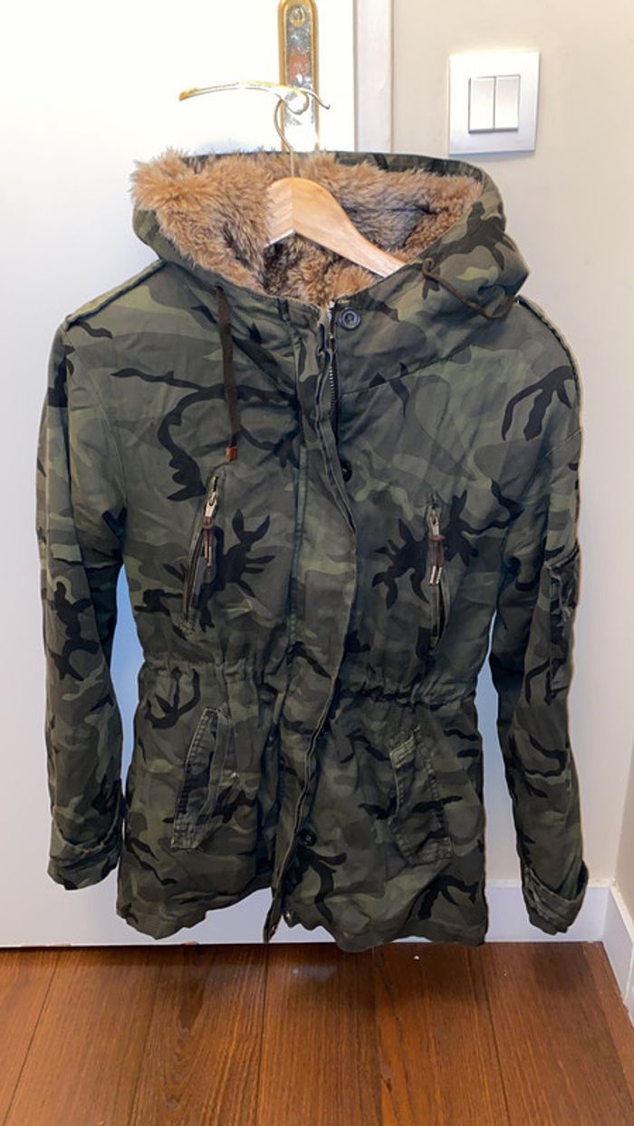 Veste militaire avec fourrure