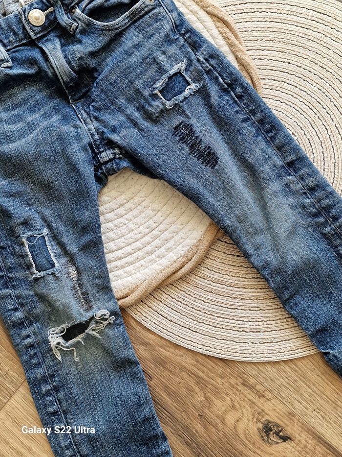 Jean effet usé - H&M - 104cm (4 ans) - photo numéro 2