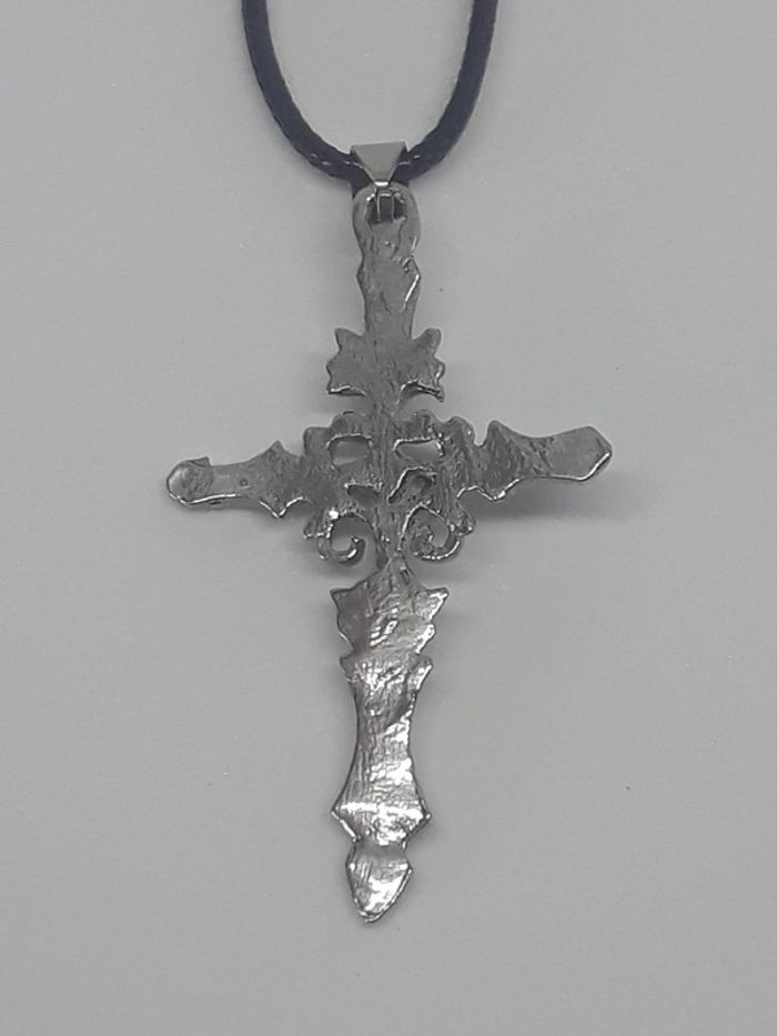 Collier croix - Vampire Diaries - photo numéro 2