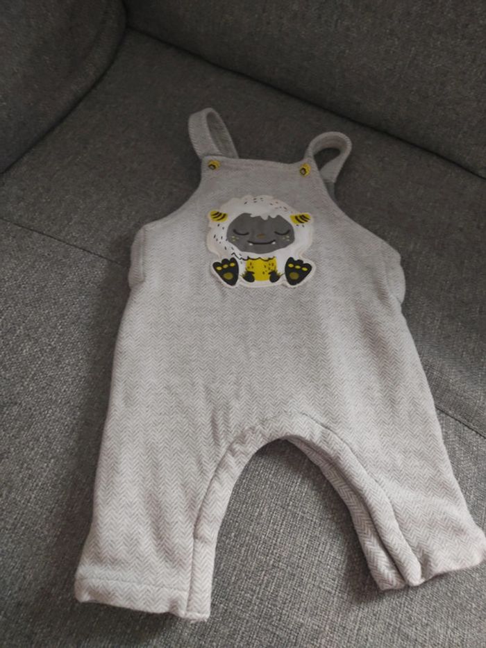 Salopette taille 3 mois